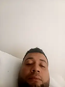 Snapshot of bby2279 chatting on 01/11/26, 02:57 bby2279 online show from 01/11/26, 02:57