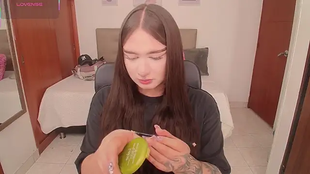 Snapshot of Miley_Baker chatting on 02/20/26, 03:25 Miley Baker online show from 02/20/26, 03:25