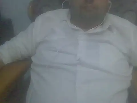Snapshot of baygizemliadam chatting on 10/15/25, 10:18 baygizemliadam online show from 10/15/25, 10:18