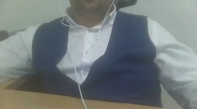 Snapshot of baygizemliadam chatting on 01/02/25, 08:46 baygizemliadam online show from 01/02/25, 08:46