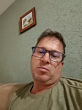 tavio1 online show from 02/08/26, 12:41