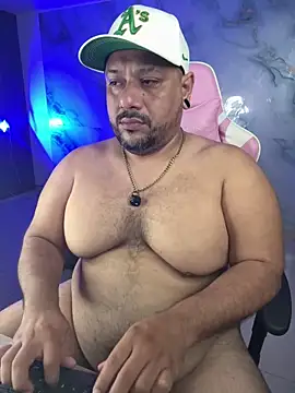 Snapshot of jacoob_woods chatting on 06/04/26, 12:21 jacoob woods online show from 06/04/26, 12:21