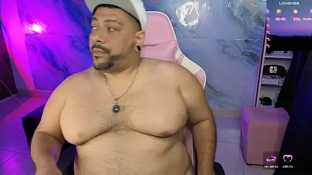 Snapshot of jacoob_woods chatting on 04/28/26, 02:27 jacoob woods online show from 04/28/26, 02:27