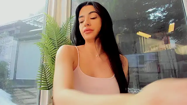 Snapshot of Naila18 chatting on 03/04/26, 06:21 Naila18 online show from 03/04/26, 06:21