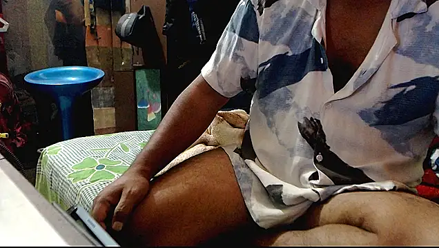 Snapshot of FUN4TIPS chatting on 03/22/26, 06:15 FUN4TIPS online show from 03/22/26, 06:15