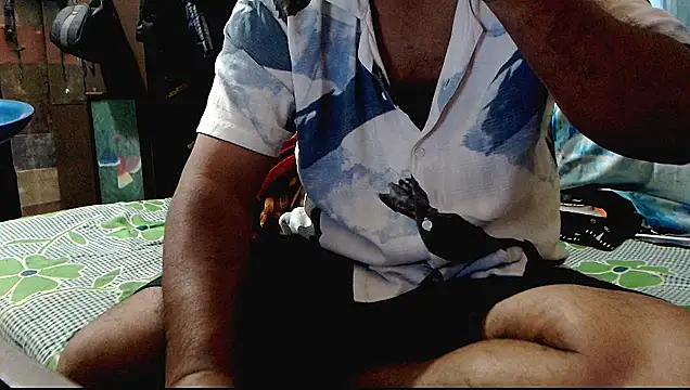 Snapshot of FUN4TIPS chatting on 03/23/26, 06:24 FUN4TIPS online show from 03/23/26, 06:24