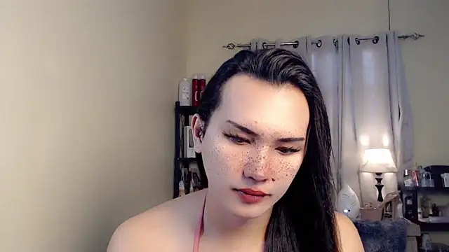 beatrice 21 online show from 10/07/25, 02:23