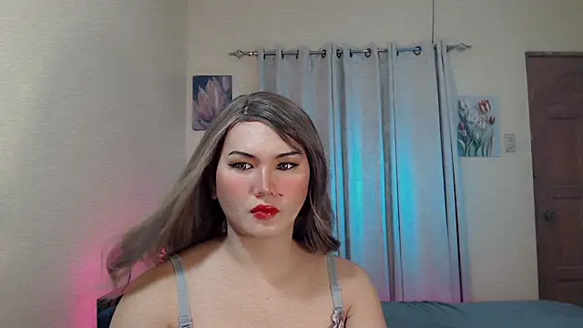 Snapshot of beatrice_21 chatting on 06/30/26, 10:15 beatrice 21 online show from 06/30/26, 10:15