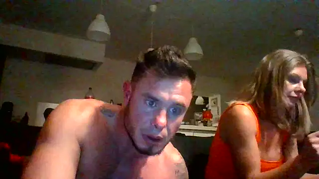 Snapshot of Milfzap chatting on 10/29/25, 11:25 Milfzap online show from 10/29/25, 11:25