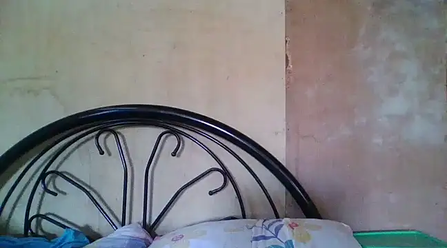 Snapshot of h0ney_lips chatting on 03/05/25, 07:27 h0ney lips online show from 03/05/25, 07:27