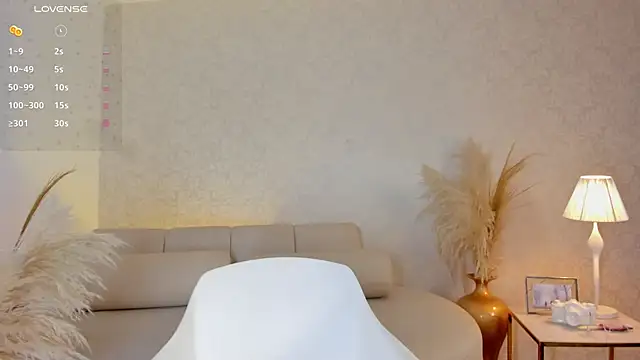 GraceCartier online show from 12/04/25, 10:09