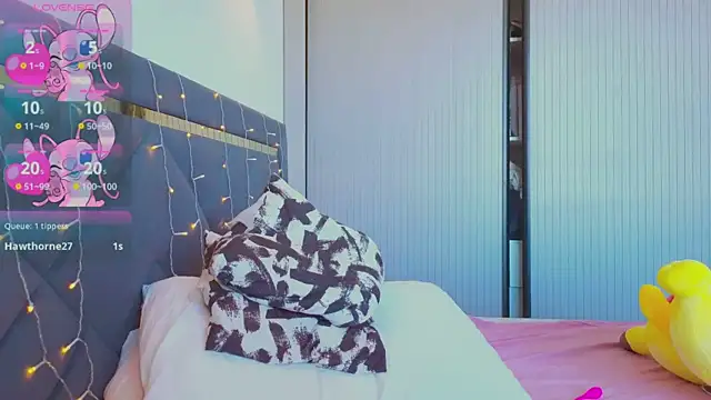 Mia Tin online show from 03/18/25, 08:50