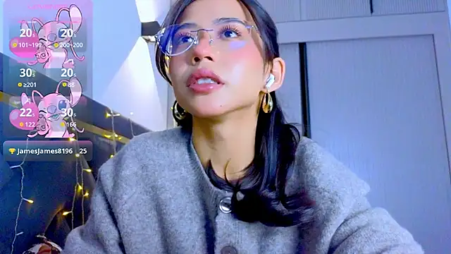 Mia Tin online show from 12/18/25, 04:33