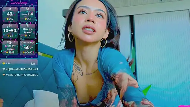 Mia Tin online show from 09/14/25, 11:32