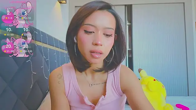 Mia Tin online show from 03/13/25, 06:48