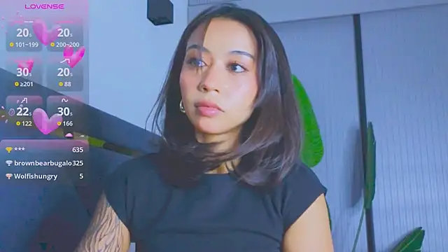 Mia Tin online show from 09/18/25, 02:53