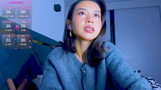 Mia Tin online show from 09/19/25, 02:54