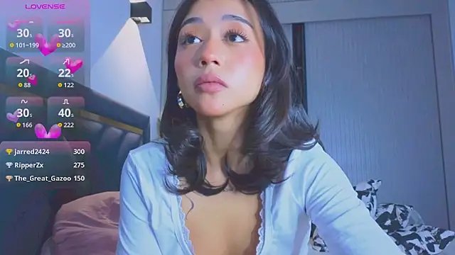 Mia Tin online show from 10/19/25, 04:54