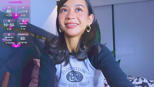 Mia Tin online show from 10/23/25, 04:05