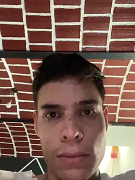 Snapshot of brianor89 chatting on 10/09/25, 04:18 brianor89 online show from 10/09/25, 04:18