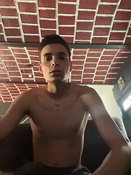 Snapshot of brianor89 chatting on 10/01/25, 02:21 brianor89 online show from 10/01/25, 02:21