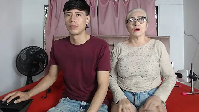 Sexytaty2022 online show from 03/07/26, 12:43