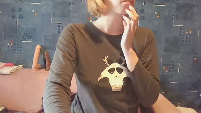 Snapshot of virginriverofficial chatting on 05/14/26, 08:22 virginriverofficial online show from 05/14/26, 08:22