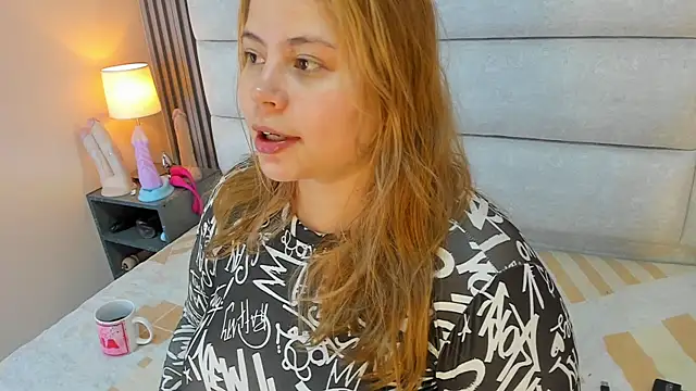 EYMI TOMSOM online show from 10/02/25, 10:40