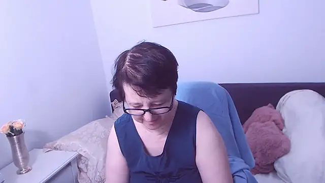 ChristaRose online show from 11/02/25, 12:59