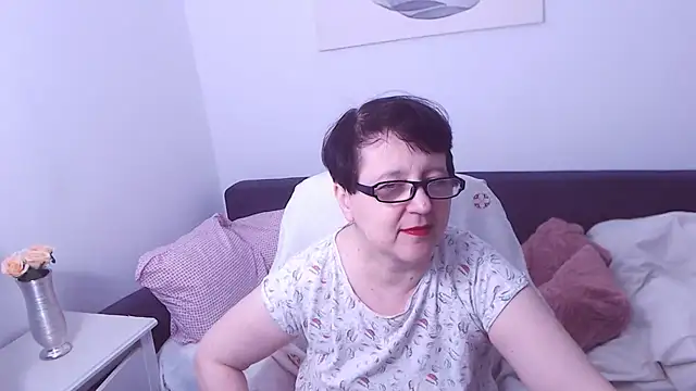 ChristaRose online show from 10/24/25, 08:52