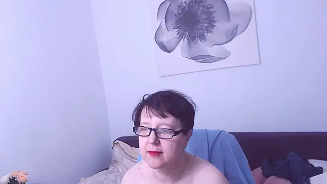 ChristaRose online show from 10/09/25, 06:41