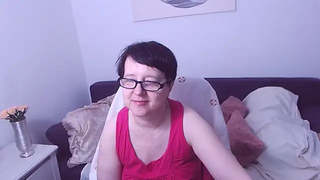 ChristaRose online show from 06/05/26, 07:19
