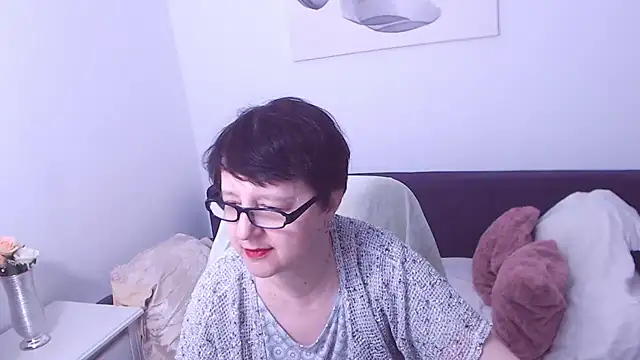 ChristaRose online show from 11/21/25, 04:17