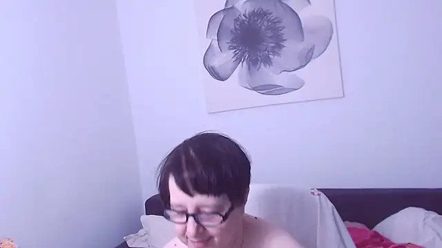 ChristaRose online show from 04/03/26, 07:53