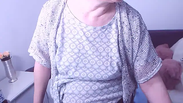 ChristaRose online show from 10/06/25, 03:19