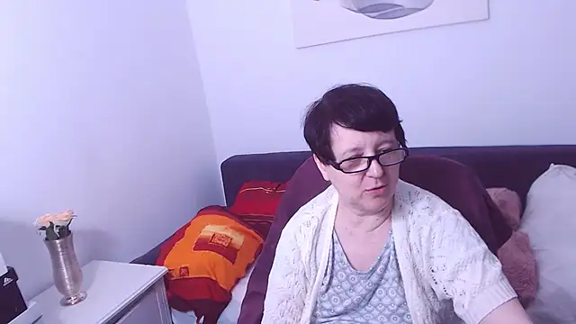 ChristaRose online show from 11/29/25, 11:16