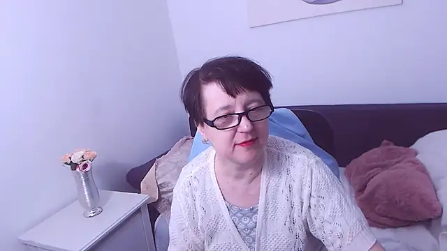 ChristaRose online show from 02/19/25, 07:16