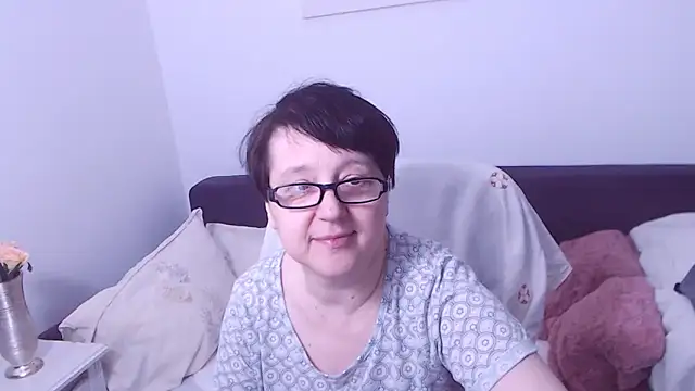 ChristaRose online show from 04/04/26, 07:53