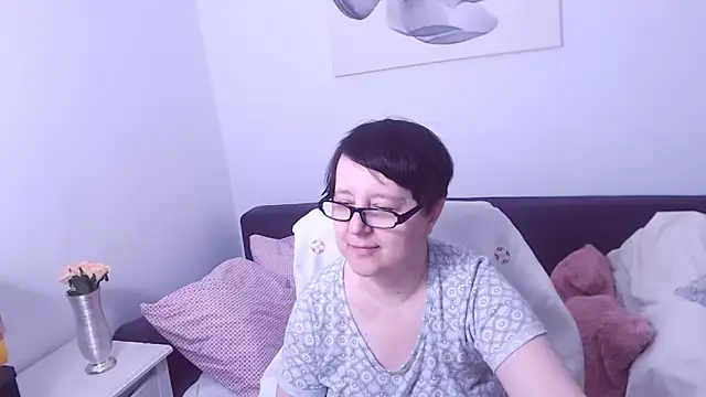 ChristaRose online show from 04/10/26, 07:21