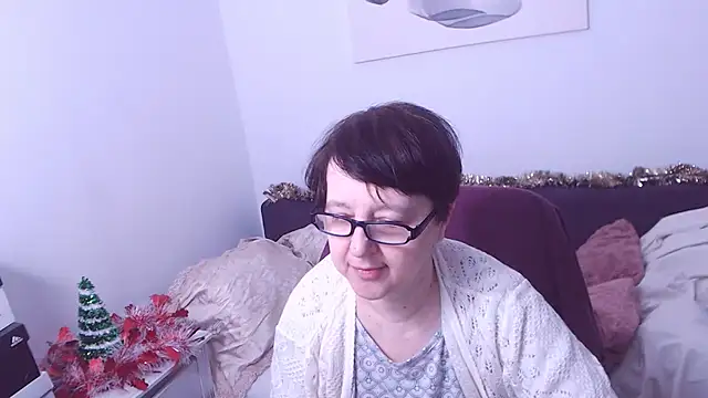 ChristaRose online show from 12/19/25, 07:49