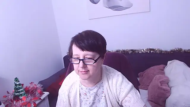 ChristaRose online show from 12/19/25, 02:15