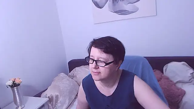 ChristaRose online show from 10/22/25, 07:13