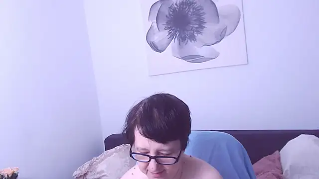 ChristaRose online show from 11/14/25, 12:03