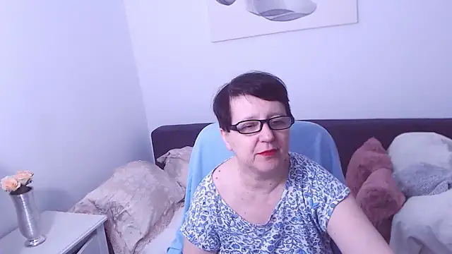 ChristaRose online show from 10/26/25, 12:44