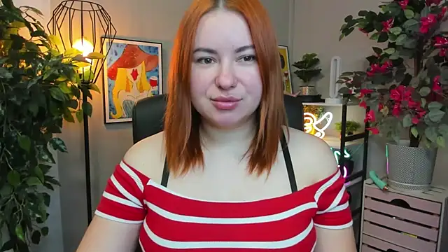 Snapshot of LAYLAxSTAR chatting on 11/14/25, 07:34 LAYLAxSTAR online show from 11/14/25, 07:34