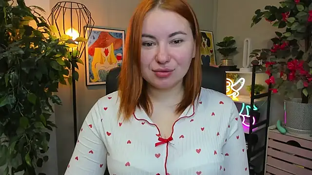 Snapshot of LAYLAxSTAR chatting on 11/12/25, 07:23 LAYLAxSTAR online show from 11/12/25, 07:23