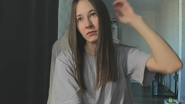 Courtney Luv online show from 03/26/26, 11:30