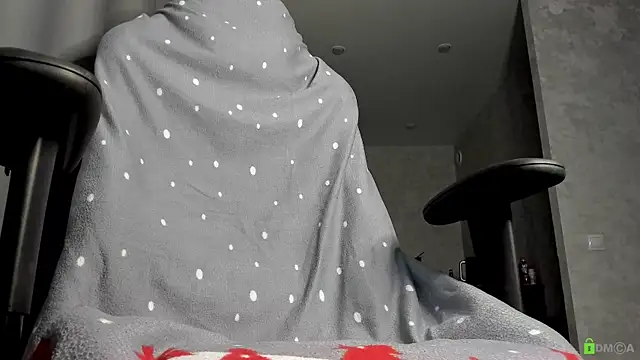 Courtney Luv online show from 11/01/25, 04:23