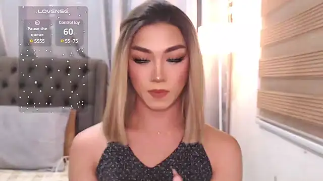 Local Hoelyx online show from 01/09/25, 02:40