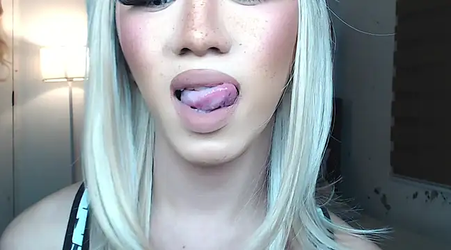 Local Hoelyx online show from 03/22/25, 12:25